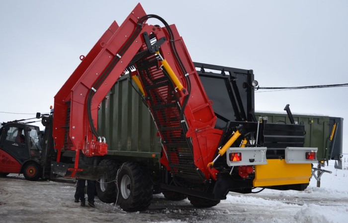 svg+xml;charset=utf-8,%3Csvg%20xmlns%3D Adapter do Załadunku Buraków do Przyczep Atlant | Kobzarenko