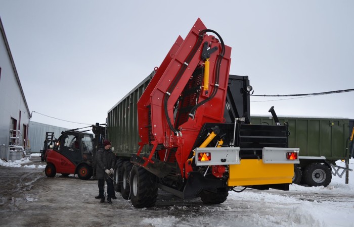 svg+xml;charset=utf-8,%3Csvg%20xmlns%3D Adapter do Załadunku Buraków do Przyczep Atlant | Kobzarenko