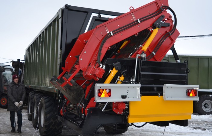 svg+xml;charset=utf-8,%3Csvg%20xmlns%3D Adapter do Załadunku Buraków do Przyczep Atlant | Kobzarenko