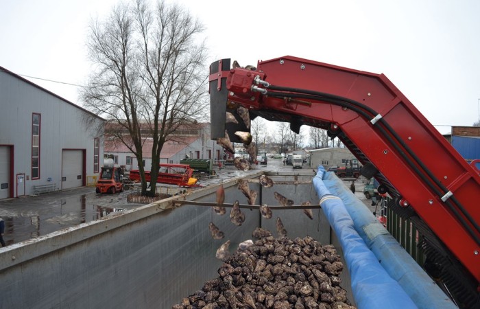 svg+xml;charset=utf-8,%3Csvg%20xmlns%3D Adapter do Załadunku Buraków do Przyczep Atlant | Kobzarenko