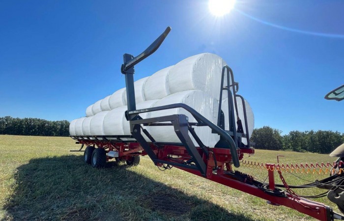 svg+xml;charset=utf-8,%3Csvg%20xmlns%3D PTR-24 Self-Loading Bale Trailer | Efficient Bale Transport