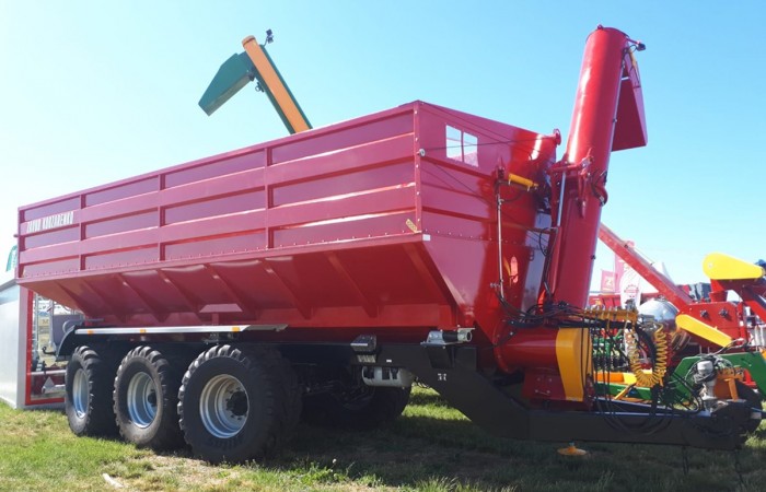 svg+xml;charset=utf-8,%3Csvg%20xmlns%3D Chaser Bin PBN-40 Kobzarenko - High Capacity Grain Trailer