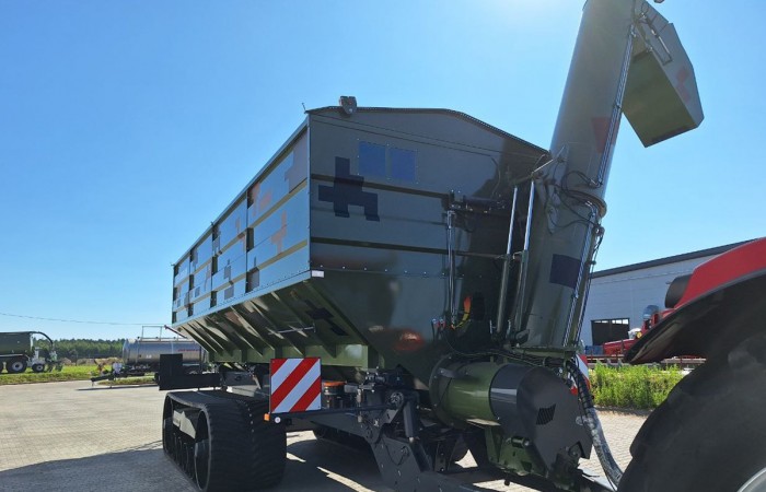 svg+xml;charset=utf-8,%3Csvg%20xmlns%3D Chaser Bin PBN-50 on tracks | High Capacity Grain Trailer by Kobzarenko