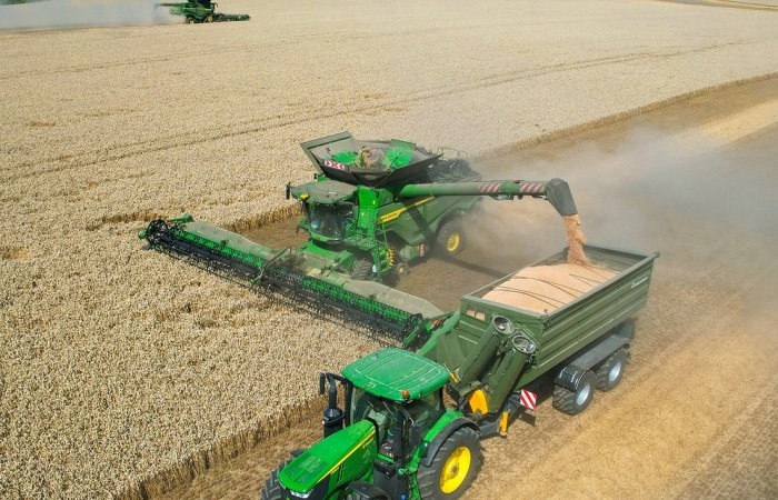 svg+xml;charset=utf-8,%3Csvg%20xmlns%3D Grain Chaser Bin Kobzarenko